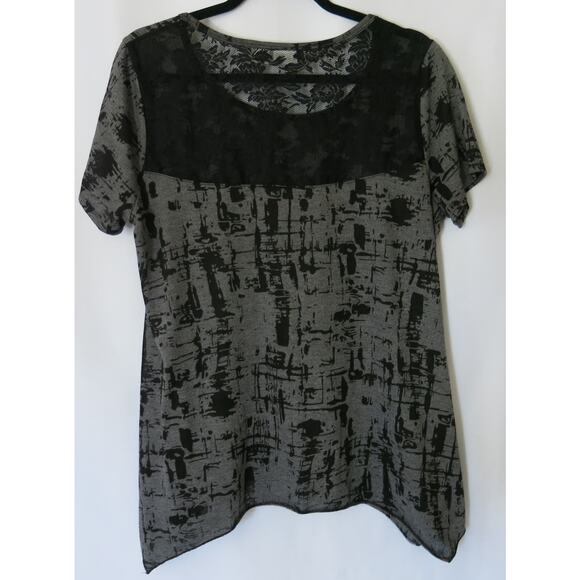 CATO Short Sleeve Top Size 18/20W Plus Lace Envelope Hem Black Gray Casual - Picture 2 of 9